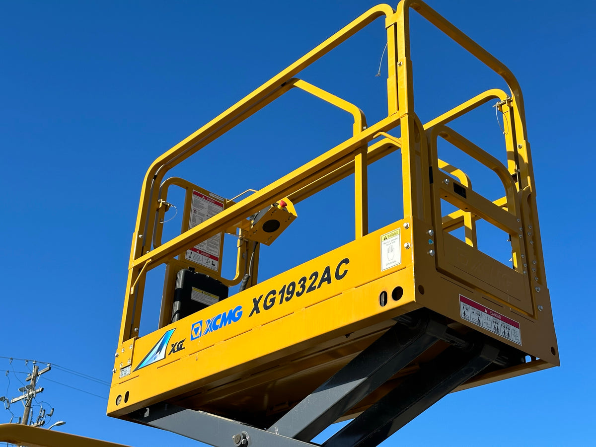 Liftcare　AX-HXL1810 XG1932AC Scissor Lift – japamachinery
